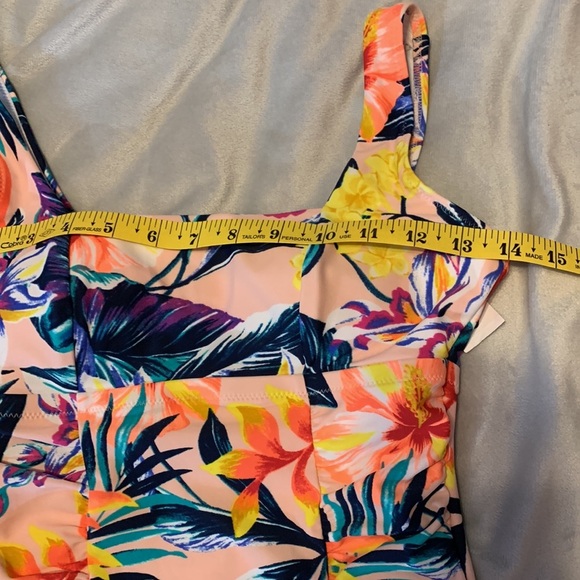 Old navy square neck peachy pink tropical print one piece bathing suit size xs - Picture 6 of 7